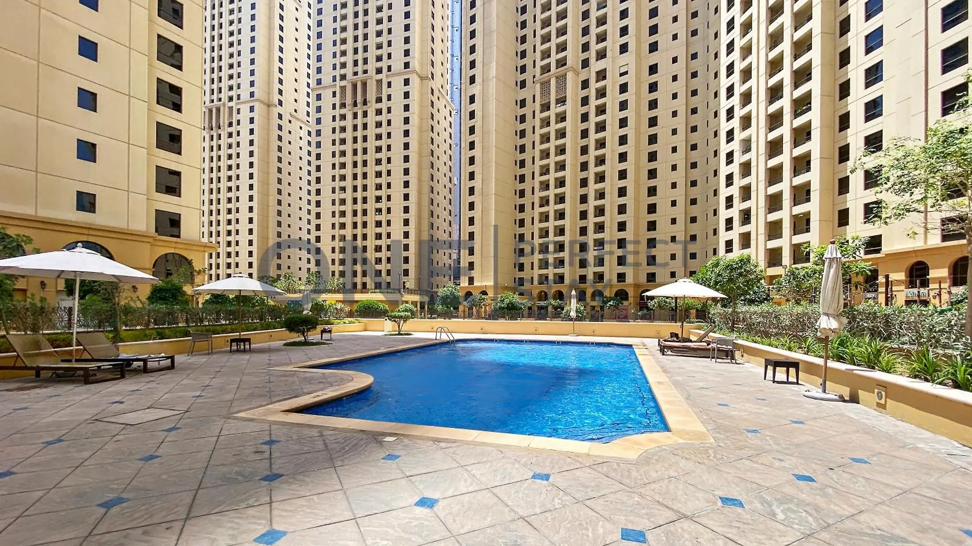 2Br Apartment In Jbr Dubai With Dubai Eye View