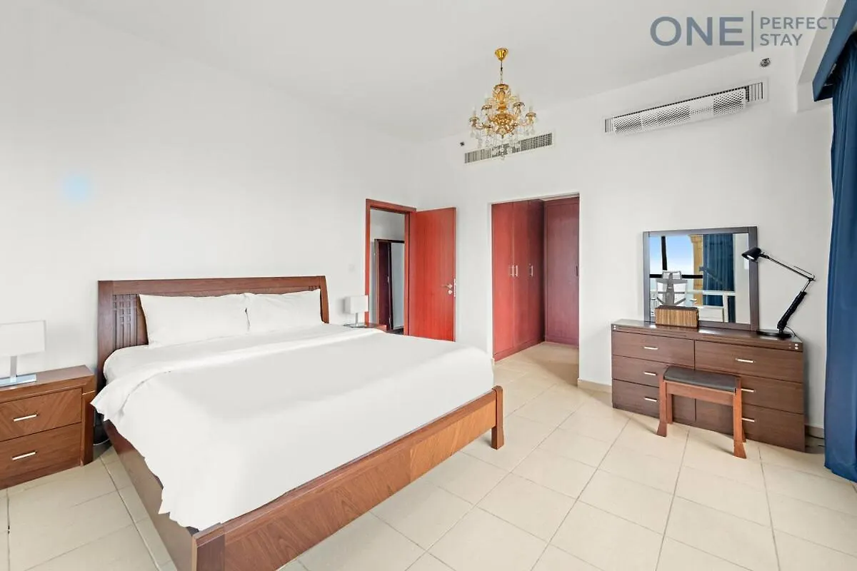 2Br Apartment In Jbr Dubai With Dubai Eye View